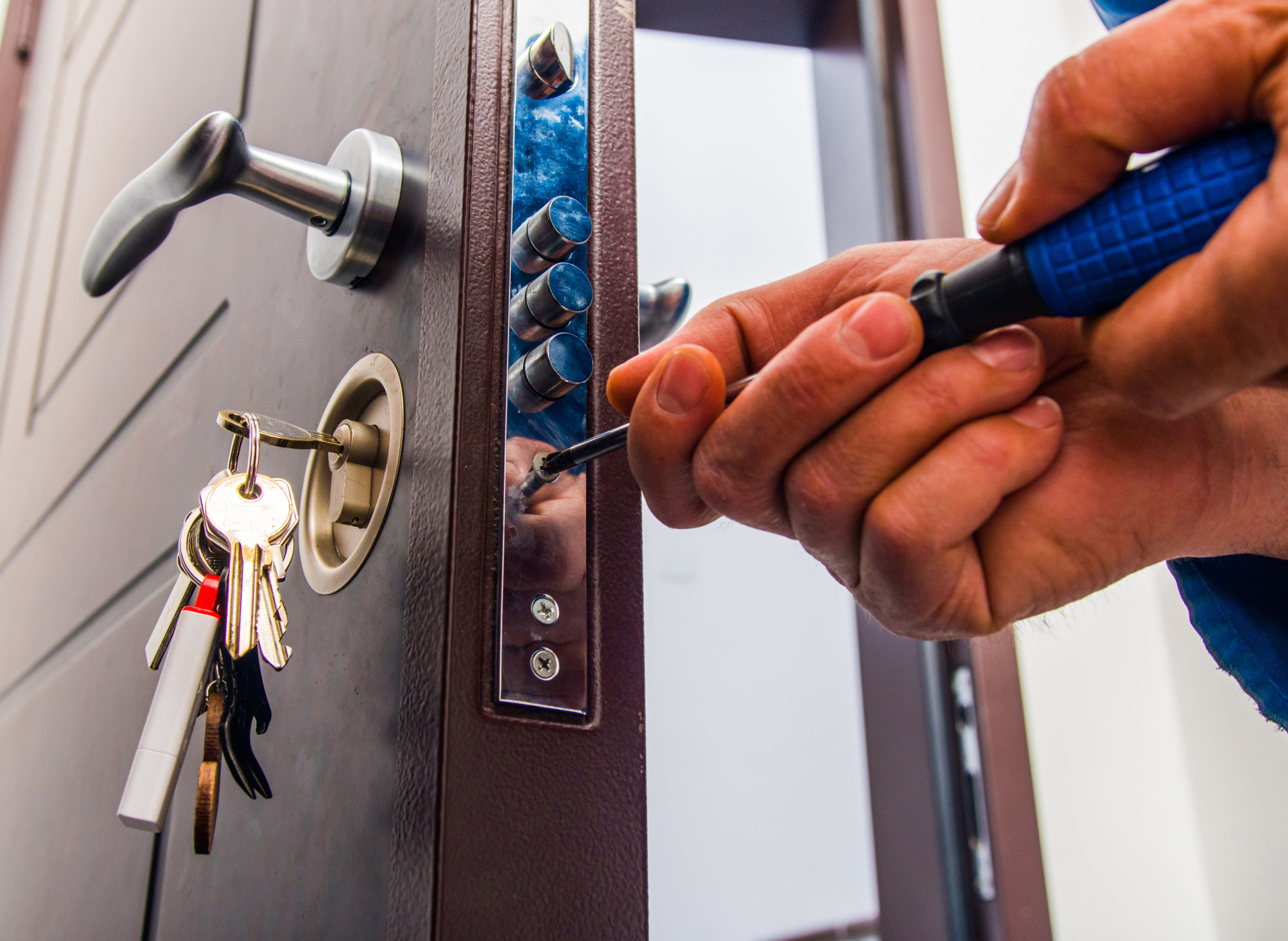 Building Lockouts Services in Mississauga